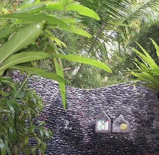 Gaia-oasis Pantai Pabean Buleleng